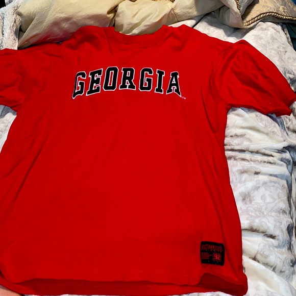 University of Georgia Tshirt! Worn once! - Picture 3 of 4